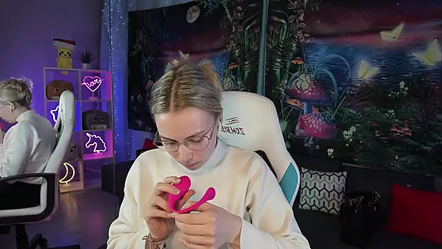 TiffanyBatson online show from 03-18-25, 07:30