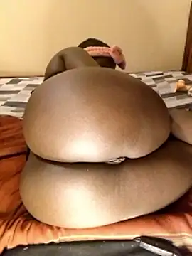 Misskhalifa  online show from 02-12-26, 12:38