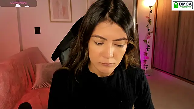 Snapshot of Lilabril chatting on 11-24-25, 02:39 Lilabril online show from 11-24-25, 02:39