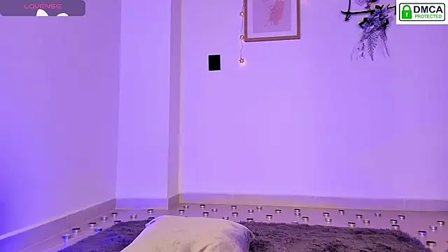 Snapshot of Lilabril chatting on 12-15-25, 03:05 Lilabril online show from 12-15-25, 03:05