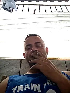 Snapshot of Branquelo18 chatting on 02-21-25, 05:20 Branquelo18 online show from 02-21-25, 05:20