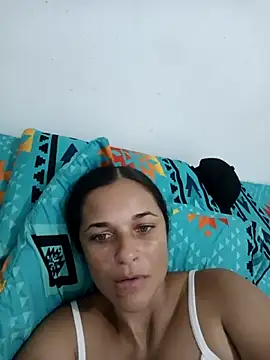 Snapshot of GiveLove1 chatting on 09-15-25, 04:12 GiveLove1 online show from 09-15-25, 04:12