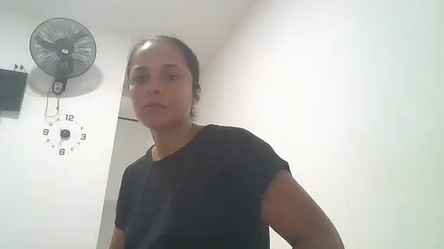 GiveLove1 online show from 11-20-25, 01:17