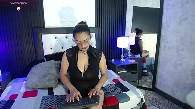 dayana mendoza69 online show from 02-05-25, 12:38