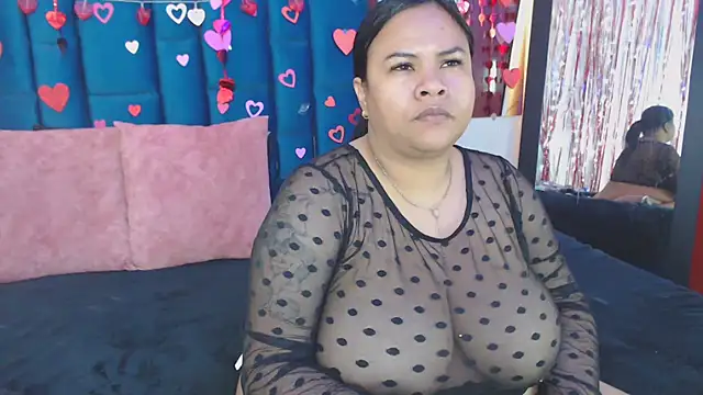 Snapshot of alba_sex10 chatting on 02-21-25, 10:28 alba sex10 online show from 02-21-25, 10:28