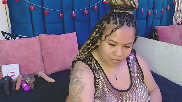 Snapshot of alba_sex10 chatting on 03-21-25, 01:56 alba sex10 online show from 03-21-25, 01:56