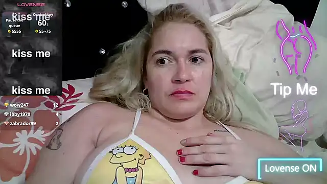 Snapshot of Izury_Blondee chatting on 09-24-25, 11:08 Izury Blondee online show from 09-24-25, 11:08