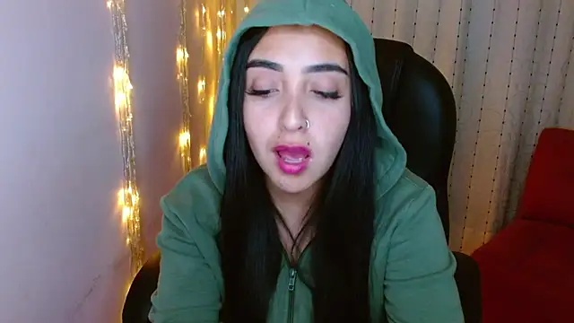 Snapshot of AmberGoddess_ chatting on 01-19-25, 09:22 AmberGoddess  online show from 01-19-25, 09:22