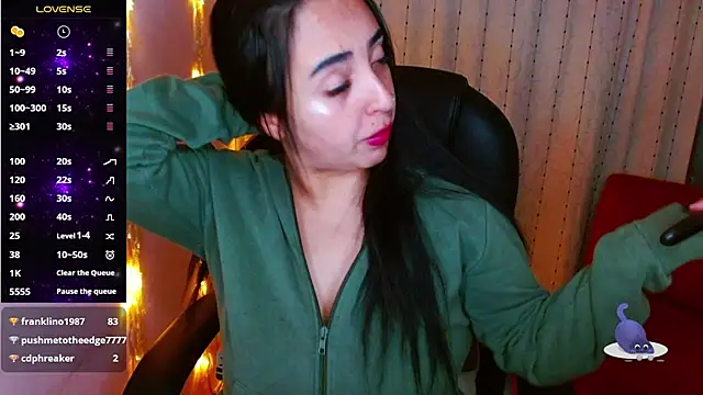 Snapshot of AmberGoddess_ chatting on 01-24-25, 08:13 AmberGoddess  online show from 01-24-25, 08:13