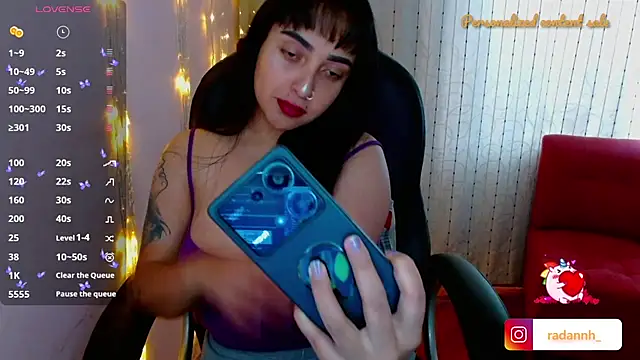 Snapshot of AmberGoddess_ chatting on 03-20-25, 09:02 AmberGoddess  online show from 03-20-25, 09:02