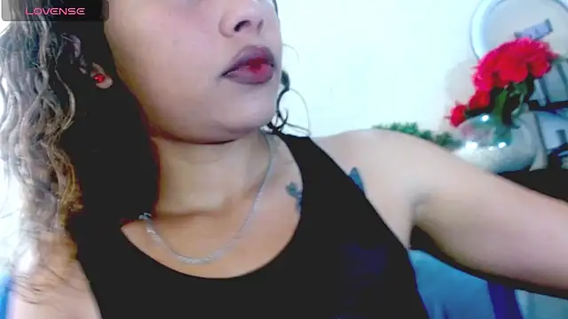 Eva Hoot online show from 04-24-26, 02:19