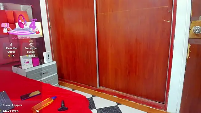 Snapshot of mariamRosse chatting on 03-10-25, 05:22 mariamRosse online show from 03-10-25, 05:22