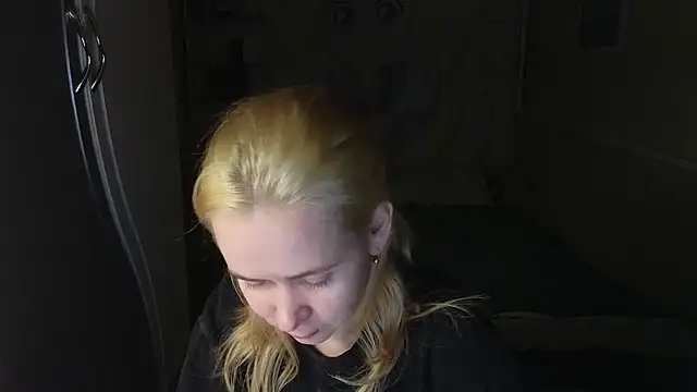 Riley Roo online show from 01-11-26, 04:34