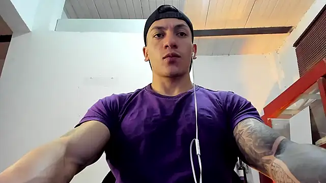 aquiles 51 online show from 11-11-25, 04:18