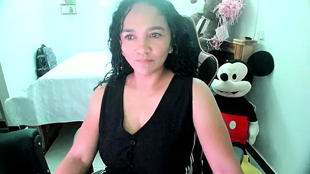 rayza mature 154 online show from 10-28-25, 02:20