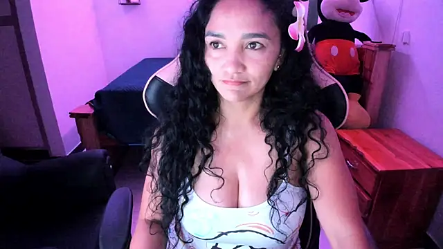 rayza mature 154 online show from 07-06-26, 05:04