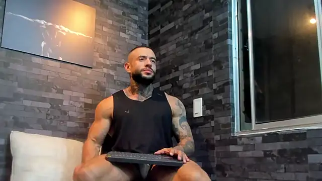 Snapshot of BruceDallas chatting on 10-02-25, 12:28 BruceDallas online show from 10-02-25, 12:28