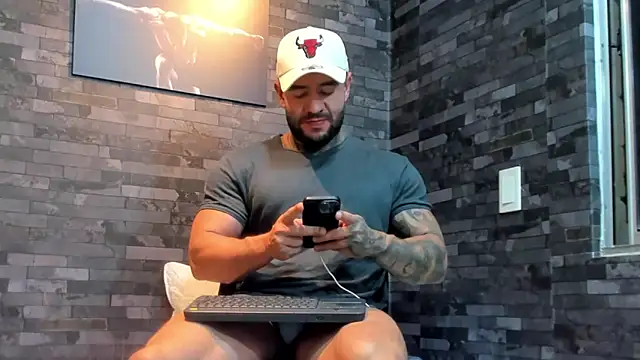 BruceDallas online show from 02-06-26, 11:52