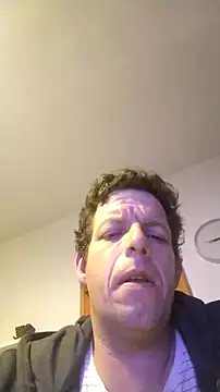 Knuffelstaaf123 online show from 12-16-25, 08:58