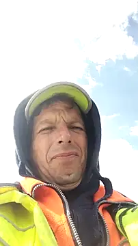 Knuffelstaaf123 online show from 04-21-26, 12:55