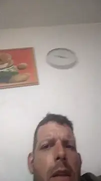 Snapshot of Knuffelstaaf123 chatting on 05-05-26, 04:04 Knuffelstaaf123 online show from 05-05-26, 04:04