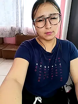 Snapshot of Cute_Penelope chatting on 01-10-25, 03:06 Cute Penelope online show from 01-10-25, 03:06
