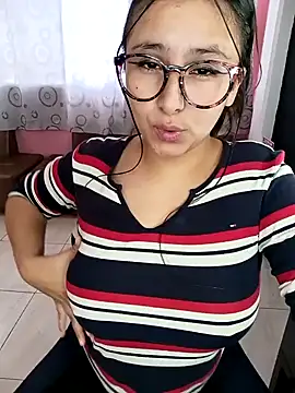 Snapshot of Cute_Penelope chatting on 01-17-25, 03:11 Cute Penelope online show from 01-17-25, 03:11