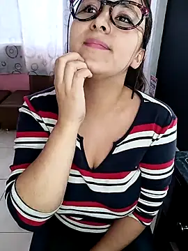 Snapshot of Cute_Penelope chatting on 01-17-25, 06:12 Cute Penelope online show from 01-17-25, 06:12