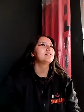 Snapshot of Cute_Penelope chatting on 02-13-25, 12:11 Cute Penelope online show from 02-13-25, 12:11