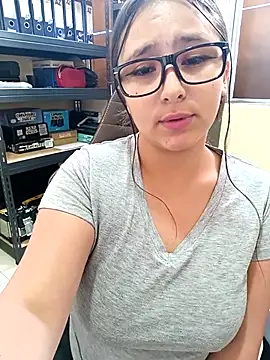 Snapshot of Cute_Penelope chatting on 03-22-25, 09:21 Cute Penelope online show from 03-22-25, 09:21