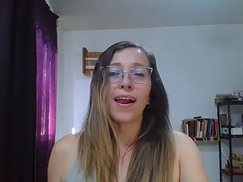 charlott ponce online show from 11-16-25, 06:02