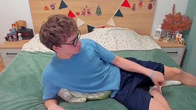 Snapshot of Fandi_777 chatting on 02-02-26, 06:34 Fandi 777 online show from 02-02-26, 06:34