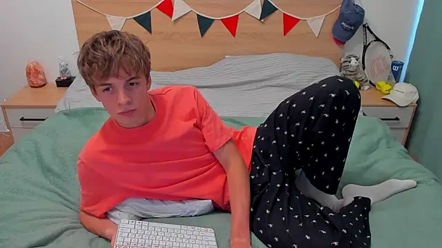 Fandi 777 online show from 04-28-26, 08:41