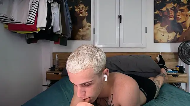 Cristian Delgado online show from 07-18-26, 06:50