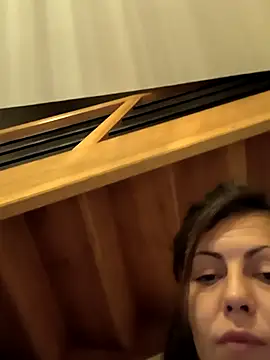 Snapshot of LadySaraah34 chatting on 11-11-25, 12:54 LadySaraah34 online show from 11-11-25, 12:54