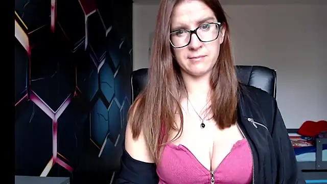 Snapshot of KayaRose chatting on 12-04-24, 11:19 KayaRose online show from 12-04-24, 11:19