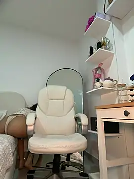 Snapshot of Lianh_Benett chatting on 05-01-26, 04:50 Lianh Benett online show from 05-01-26, 04:50