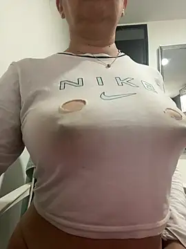 ruby santana777 online show from 04-22-26, 08:32