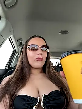 Snapshot of Syka0001 chatting on 11-07-25, 07:52 Syka0001 online show from 11-07-25, 07:52