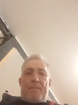 Snapshot of 60philippe chatting on 02-24-25, 09:00 60philippe online show from 02-24-25, 09:00