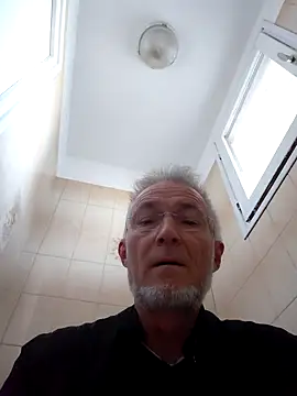 Snapshot of 60philippe chatting on 09-22-25, 08:16 60philippe online show from 09-22-25, 08:16