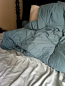 momentum2023 online show from 10-26-25, 06:25