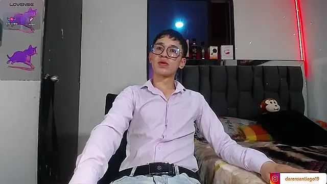Snapshot of Mr_daren_ chatting on 01-18-25, 04:53 Mr daren online show from 01-18-25, 04:53