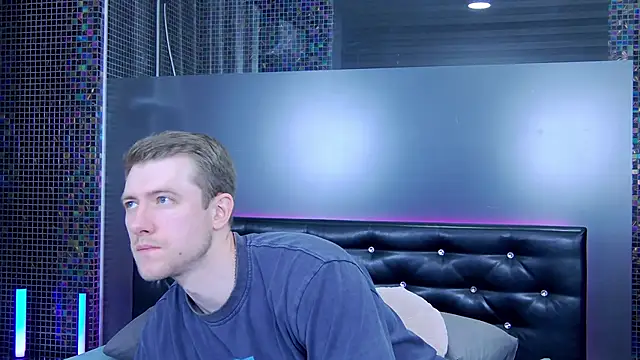 EthanPinkman online show from 09-09-25, 04:12