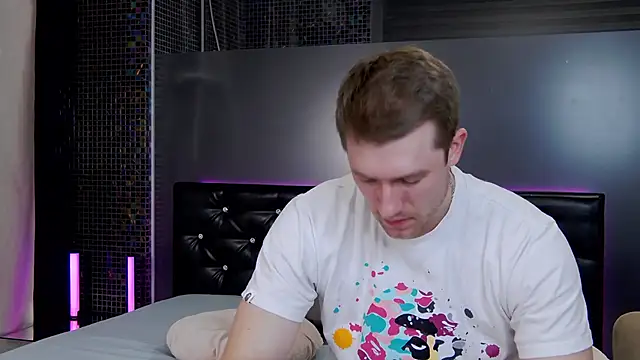 EthanPinkman online show from 09-16-25, 04:13