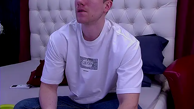 EthanPinkman online show from 09-29-25, 03:55