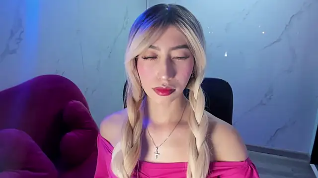 LilithCooperr  online show from 11-20-25, 10:09