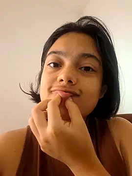 littlemelii online show from 02-07-26, 01:59