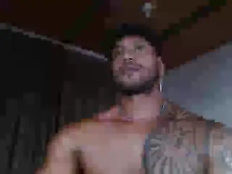 Snapshot of manolofitt chatting on 05-15-26, 05:53 manolofitt online show from 05-15-26, 05:53
