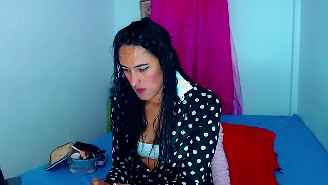 Snapshot of misss_estrella chatting on 02-11-26, 01:49 misss estrella online show from 02-11-26, 01:49